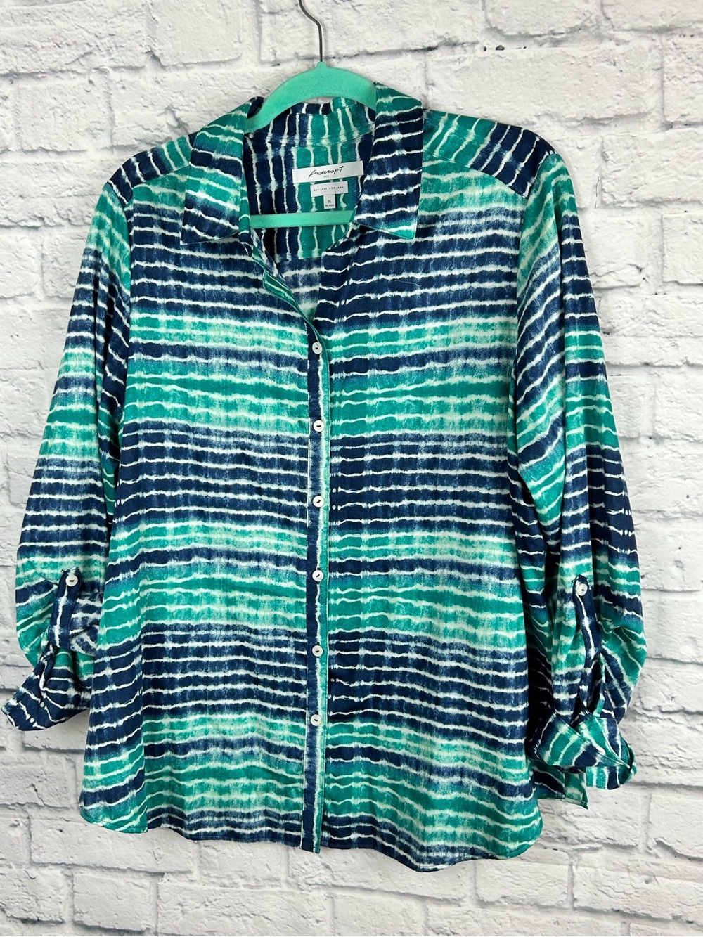 Foxcroft Heritage Non Iron Shirt Womens 16 Blue Green Striped Cotton Button Up